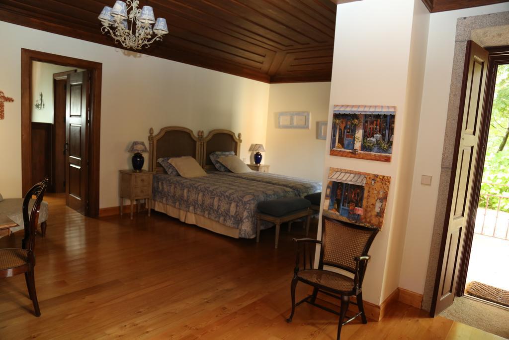 Quinta Dos Castanheiros Bed And Breakfast Ponte de Lima Room photo